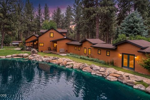 Tiny photo for 16440 Fair Mile Road, Sisters, OR 97759 (MLS # 220223800)