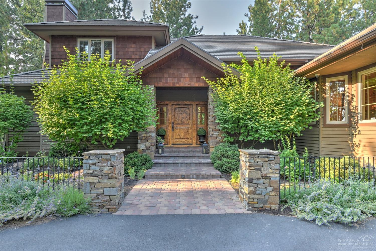 Broken Top - Residential