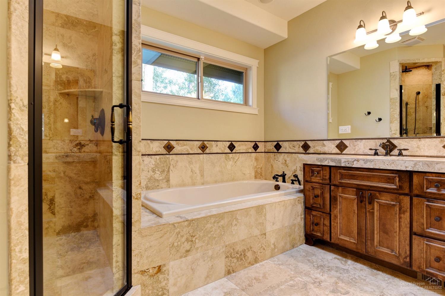 Broken Top - Residential