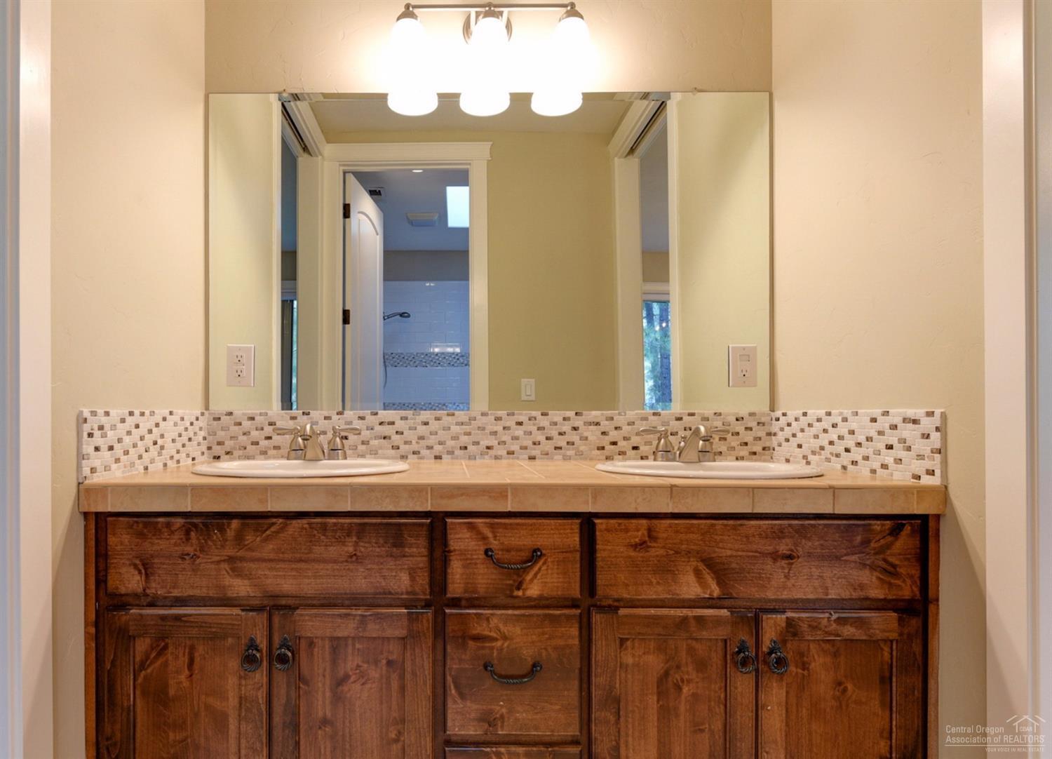 Broken Top - Residential