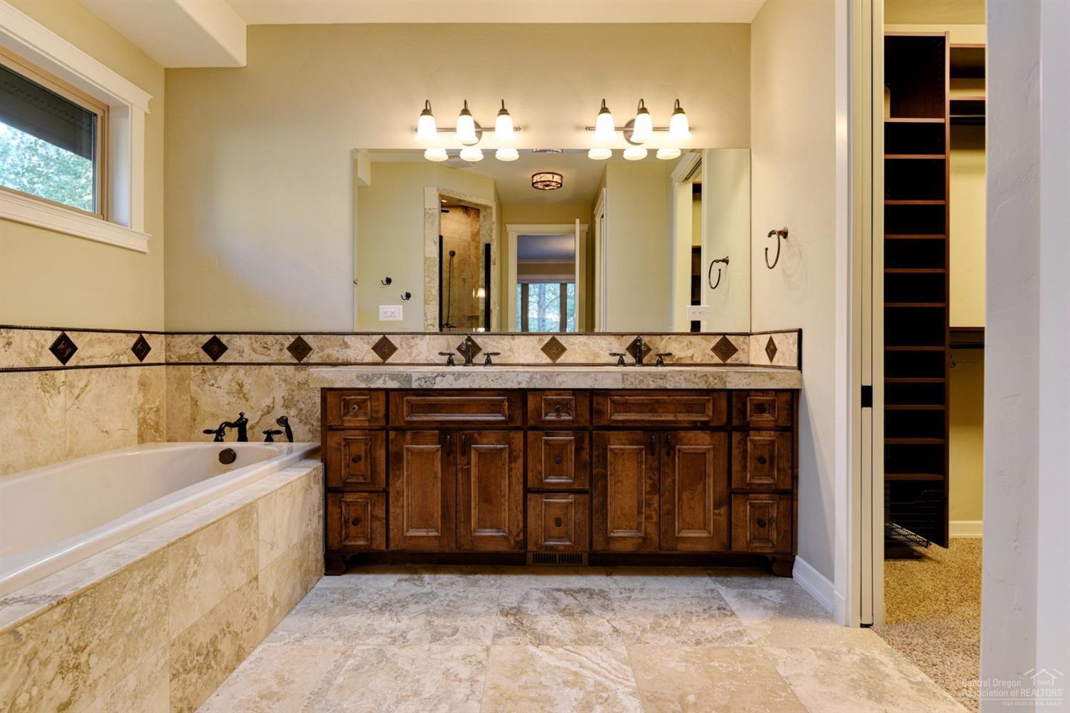 Broken Top - Residential