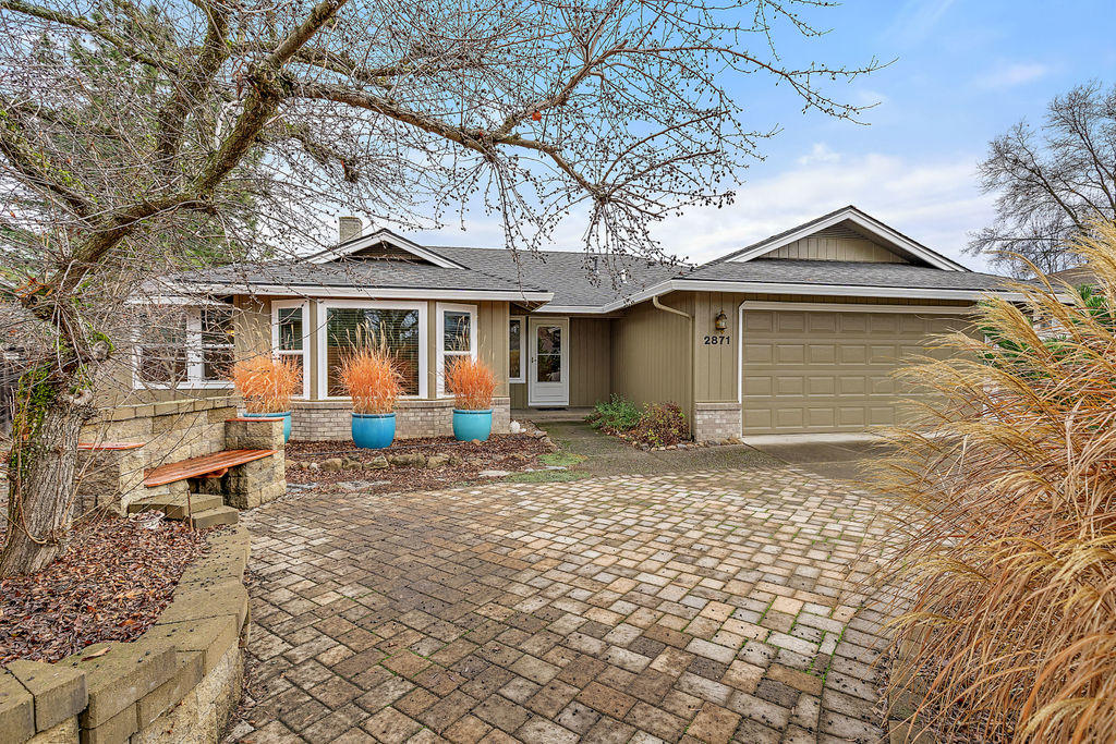 Pine Crest Court Subdivision - Residential
