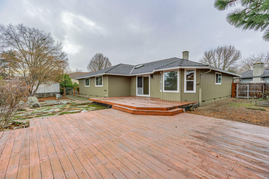 Pine Crest Court Subdivision - Residential