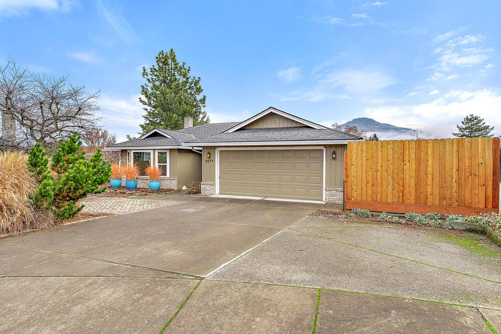 Pine Crest Court Subdivision - Residential