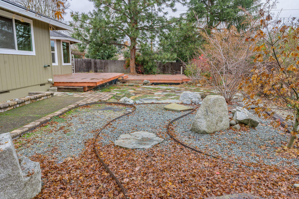 Pine Crest Court Subdivision - Residential