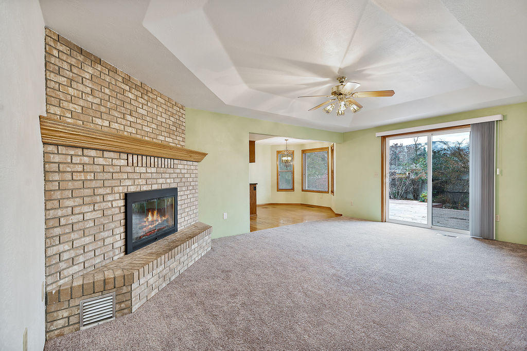 Pine Crest Court Subdivision - Residential