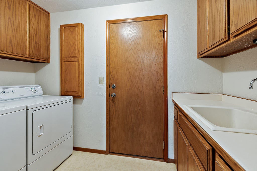 Pine Crest Court Subdivision - Residential