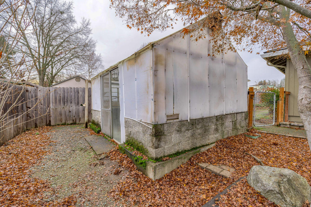 Pine Crest Court Subdivision - Residential