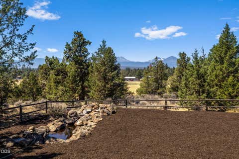 Tiny photo for 65155 Smokey Ridge Road, Bend, OR 97703 (MLS # 220227014)
