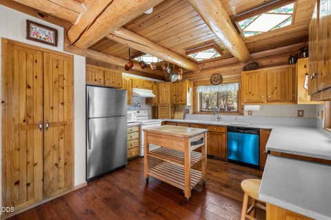 Tiny photo for 65155 Smokey Ridge Road, Bend, OR 97703 (MLS # 220227014)