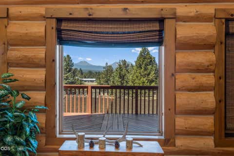 Tiny photo for 65155 Smokey Ridge Road, Bend, OR 97703 (MLS # 220227014)