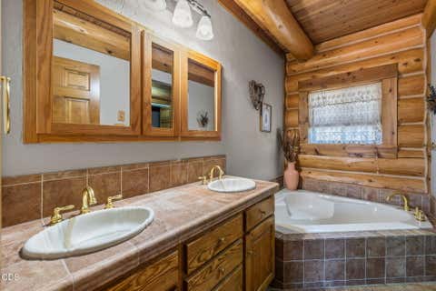 Tiny photo for 65155 Smokey Ridge Road, Bend, OR 97703 (MLS # 220227014)