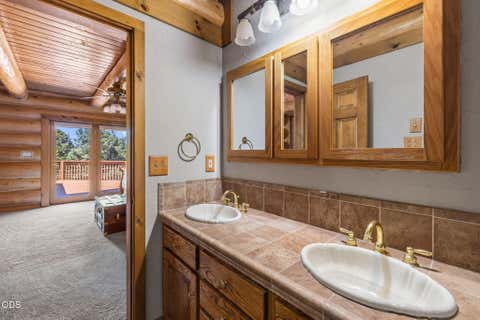Tiny photo for 65155 Smokey Ridge Road, Bend, OR 97703 (MLS # 220227014)