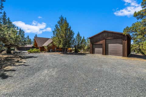 Tiny photo for 65155 Smokey Ridge Road, Bend, OR 97703 (MLS # 220227014)