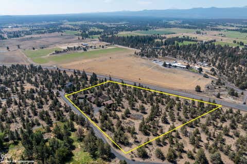 Tiny photo for 65155 Smokey Ridge Road, Bend, OR 97703 (MLS # 220227014)