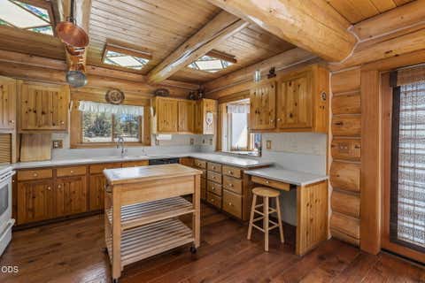 Tiny photo for 65155 Smokey Ridge Road, Bend, OR 97703 (MLS # 220227014)