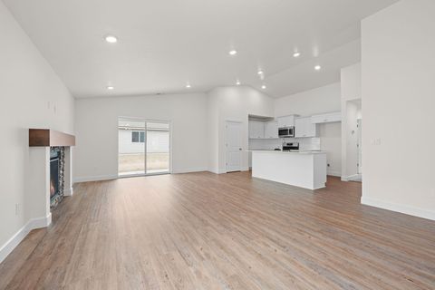 Tiny photo for 4124 SW Pumice Avenue #75, Redmond, OR 97756 (MLS # 220217259)