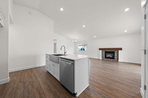 Tiny photo for 4124 SW Pumice Avenue #75, Redmond, OR 97756 (MLS # 220217259)