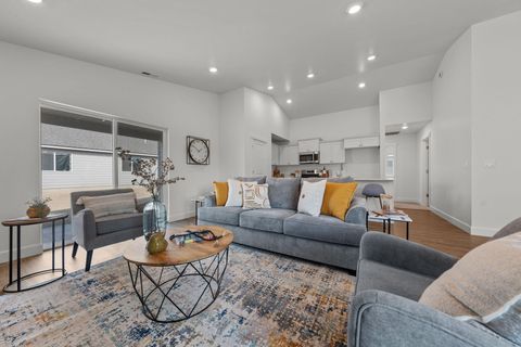 Tiny photo for 4124 SW Pumice Avenue #75, Redmond, OR 97756 (MLS # 220217259)