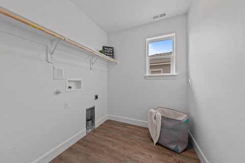 Tiny photo for 4124 SW Pumice Avenue #75, Redmond, OR 97756 (MLS # 220217259)