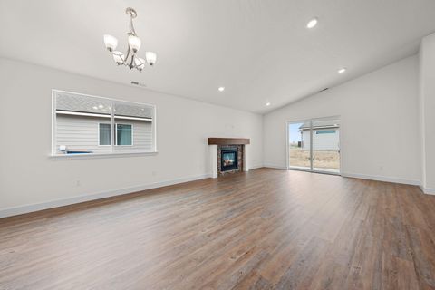 Tiny photo for 4124 SW Pumice Avenue #75, Redmond, OR 97756 (MLS # 220217259)