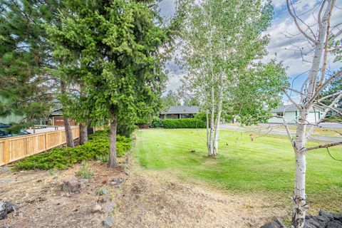 Tiny photo for 61969 SE 27th Street, Bend, OR 97702 (MLS # 220216850)
