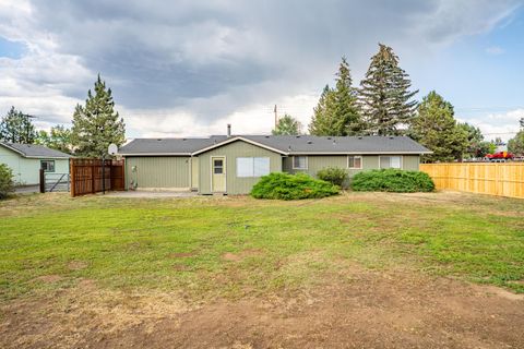 Tiny photo for 61969 SE 27th Street, Bend, OR 97702 (MLS # 220216850)
