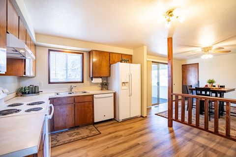 Tiny photo for 61969 SE 27th Street, Bend, OR 97702 (MLS # 220216850)