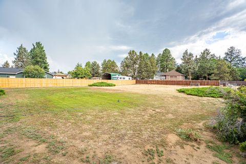 Tiny photo for 61969 SE 27th Street, Bend, OR 97702 (MLS # 220216850)
