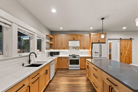 Tiny photo for 17008 Sharp Drive, Bend, OR 97707 (MLS # 220217708)