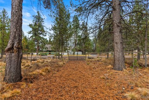 Tiny photo for 17008 Sharp Drive, Bend, OR 97707 (MLS # 220217708)