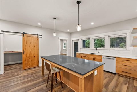 Tiny photo for 17008 Sharp Drive, Bend, OR 97707 (MLS # 220217708)