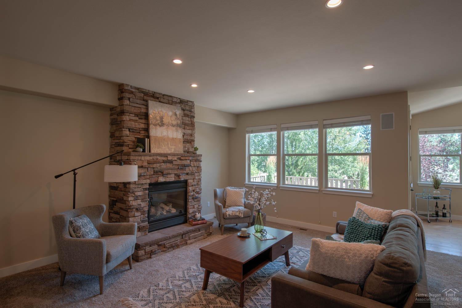 Broken Top - Residential