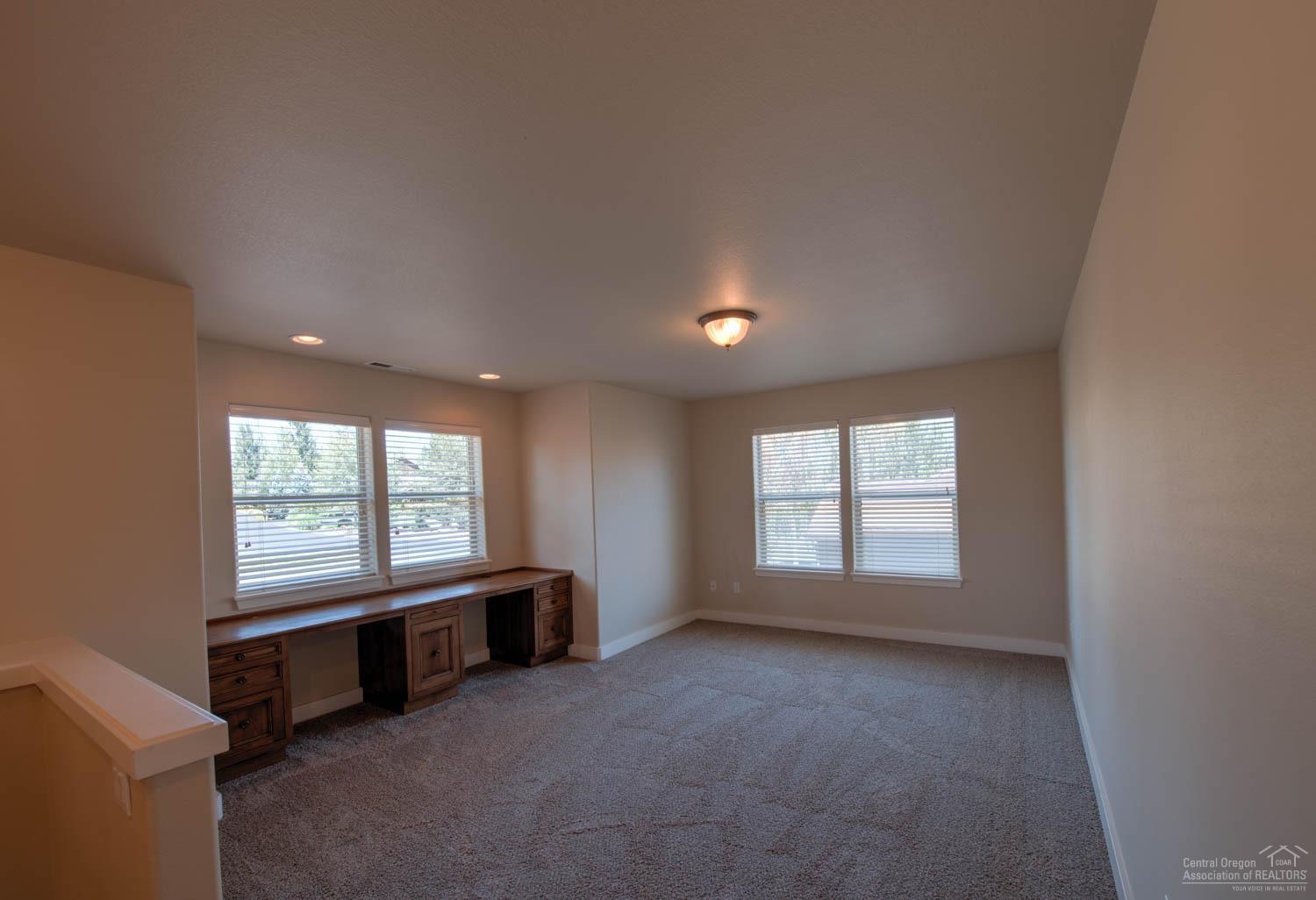 Broken Top - Residential