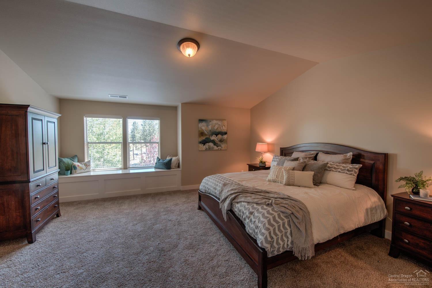 Broken Top - Residential