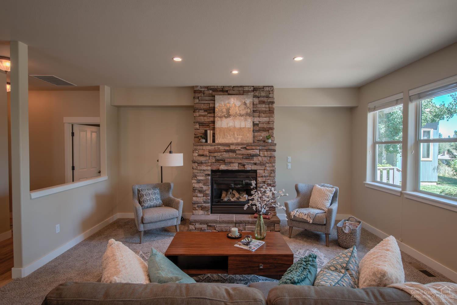 Broken Top - Residential