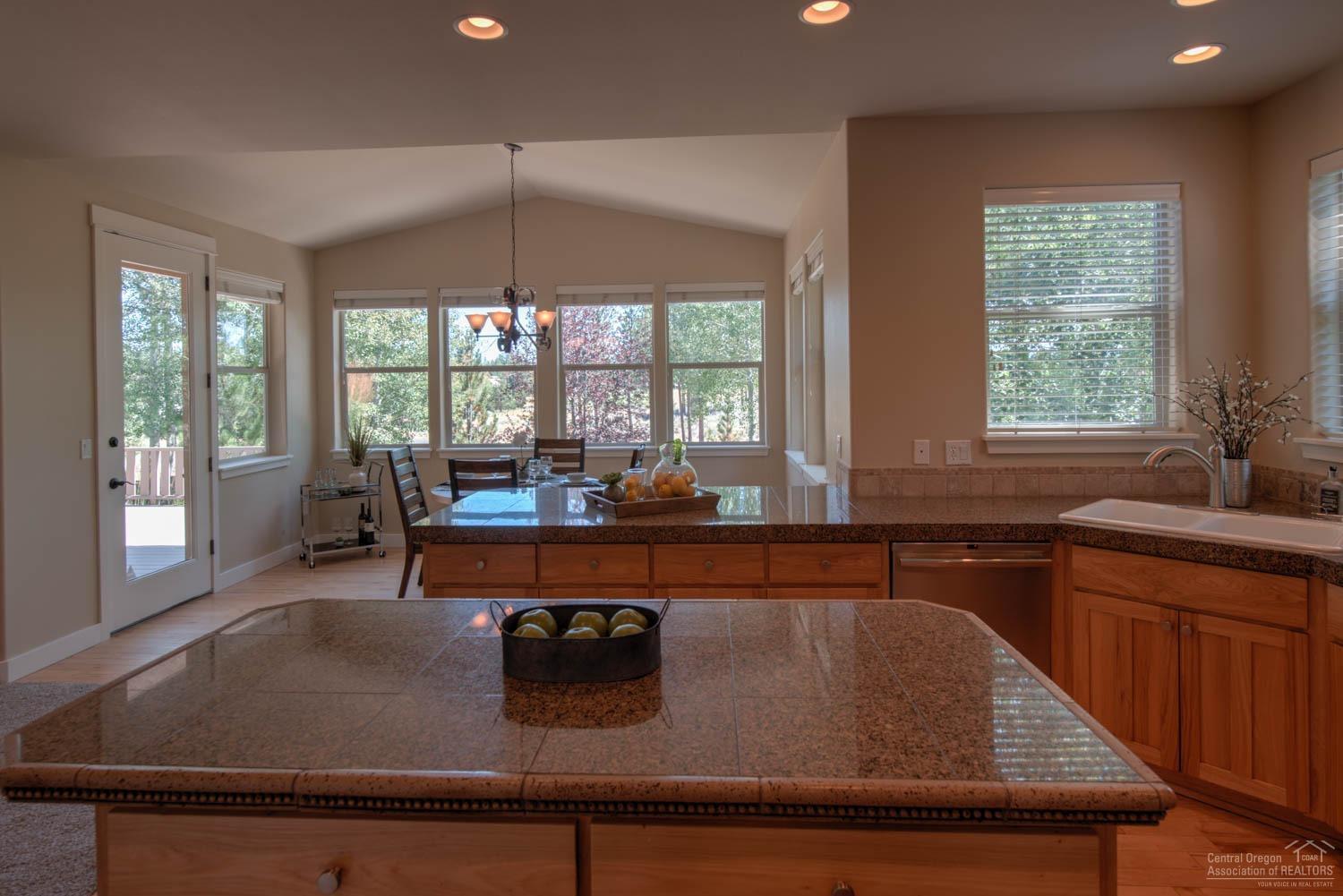 Broken Top - Residential