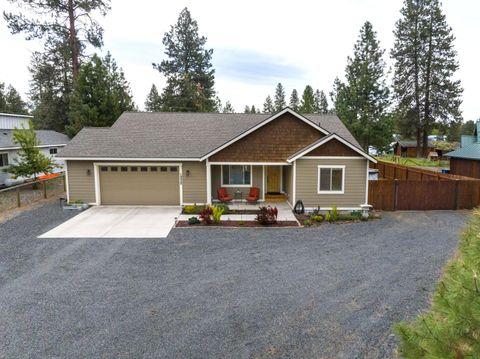 Photo of 19525 River Woods Drive, Bend, OR 97702 (MLS # 220221156)