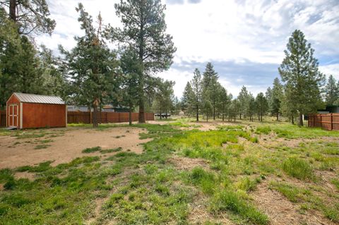 Tiny photo for 19525 River Woods Drive, Bend, OR 97702 (MLS # 220221156)
