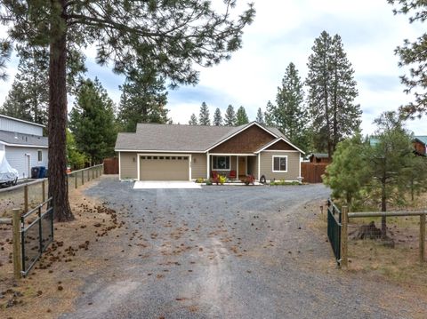 Tiny photo for 19525 River Woods Drive, Bend, OR 97702 (MLS # 220221156)