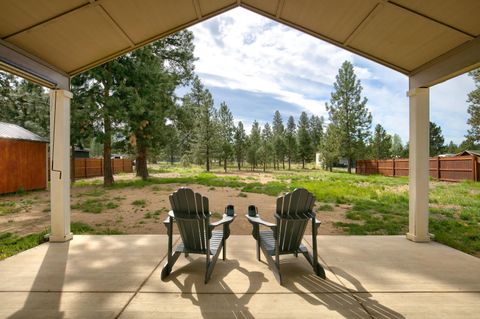 Tiny photo for 19525 River Woods Drive, Bend, OR 97702 (MLS # 220221156)