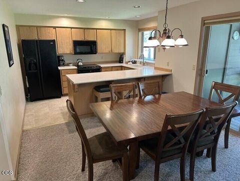 Tiny photo for 57377 Beaver Ridge Loop #29-D, Sunriver, OR 97707 (MLS # 220223162)