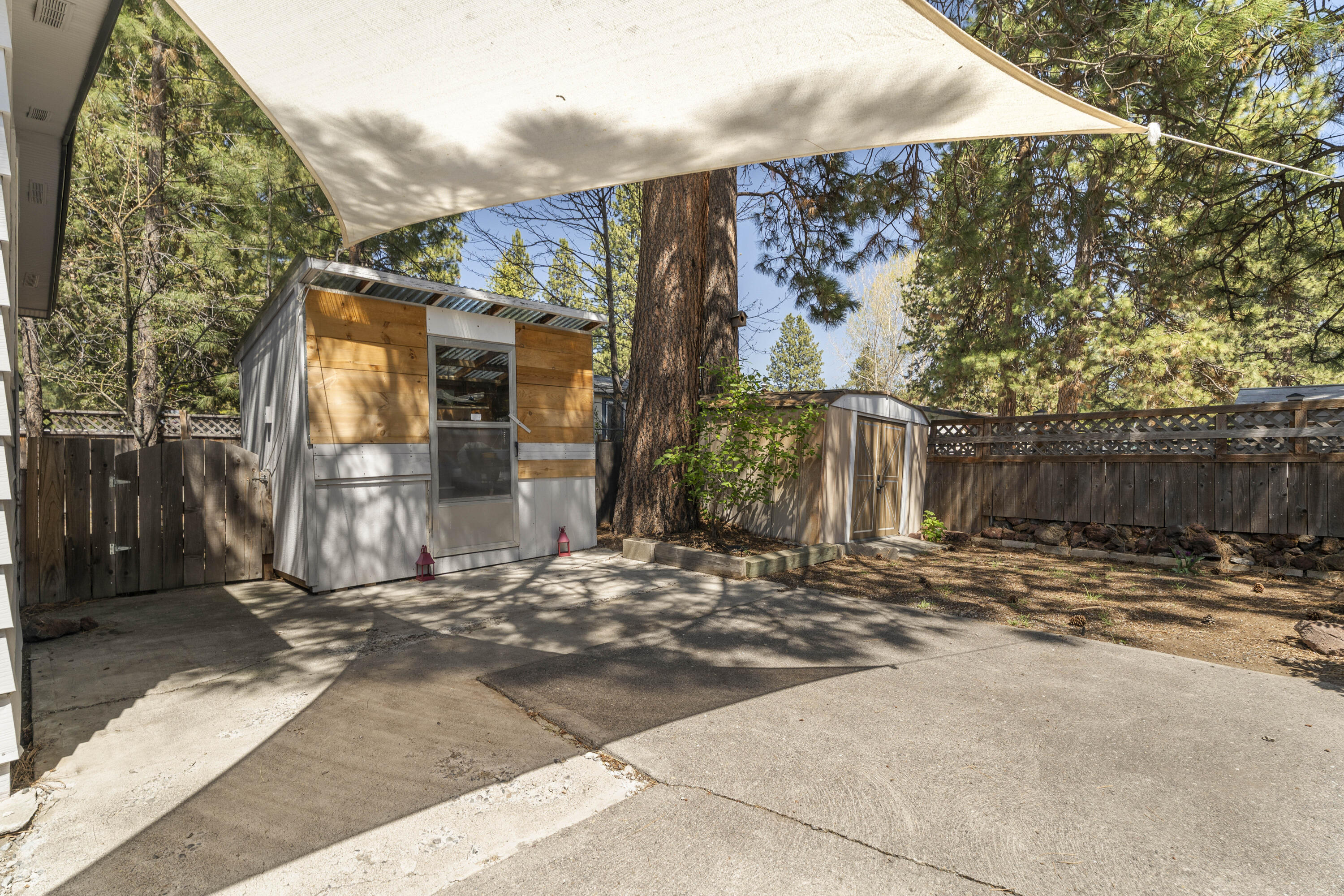 Romaine Village - Residential