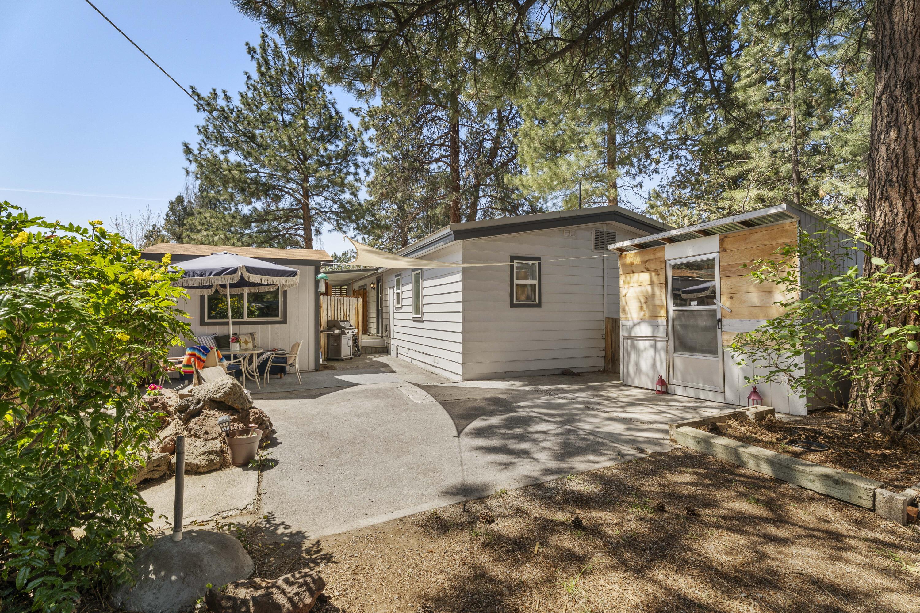 Romaine Village - Residential