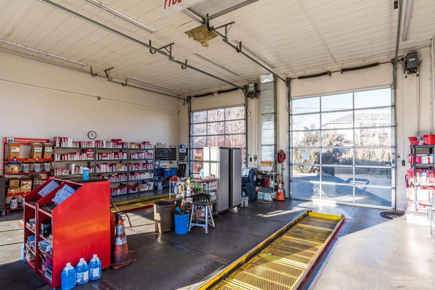 CLAB - Commercial Sale