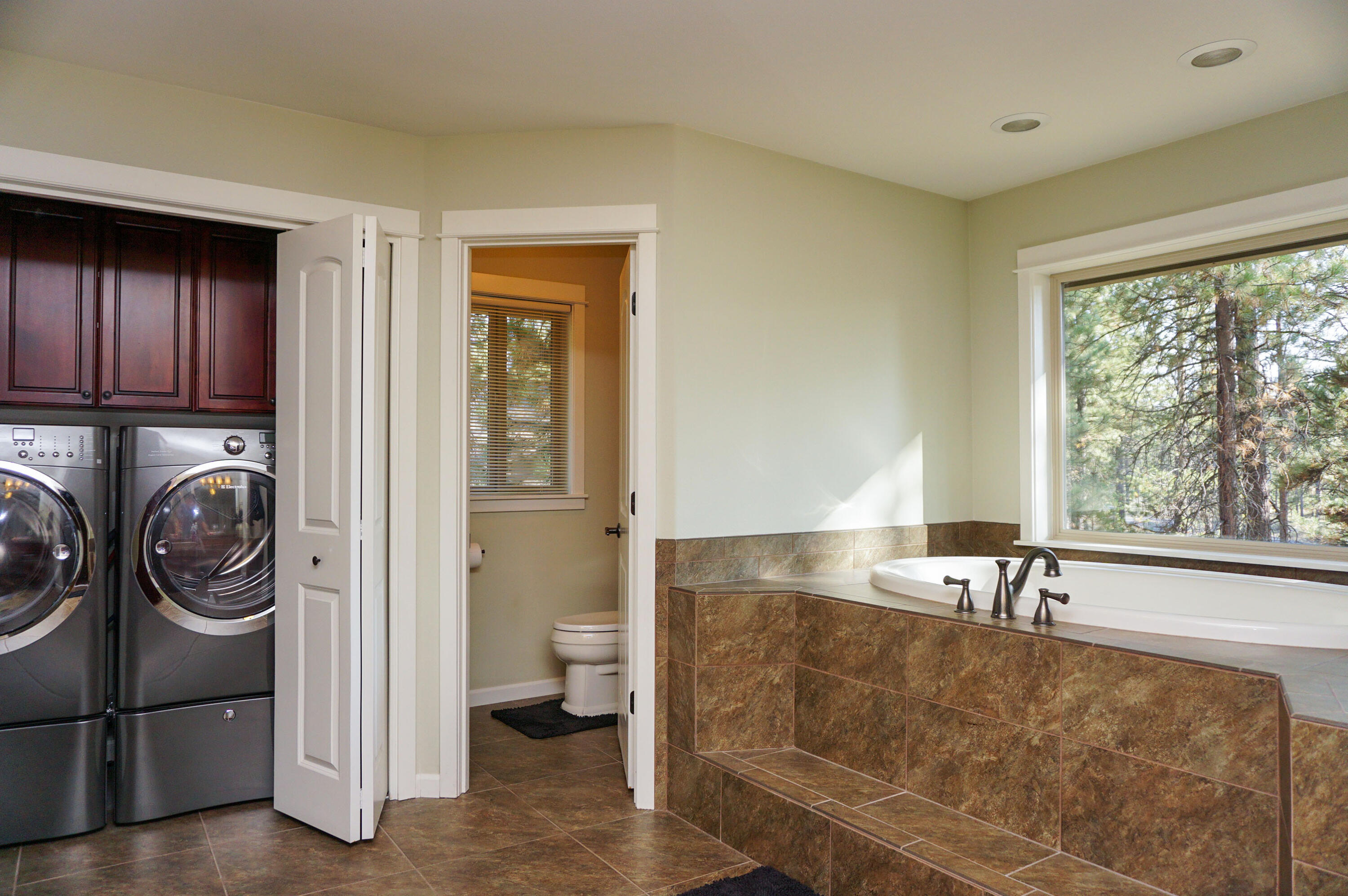 Fairway Point Villag - Residential