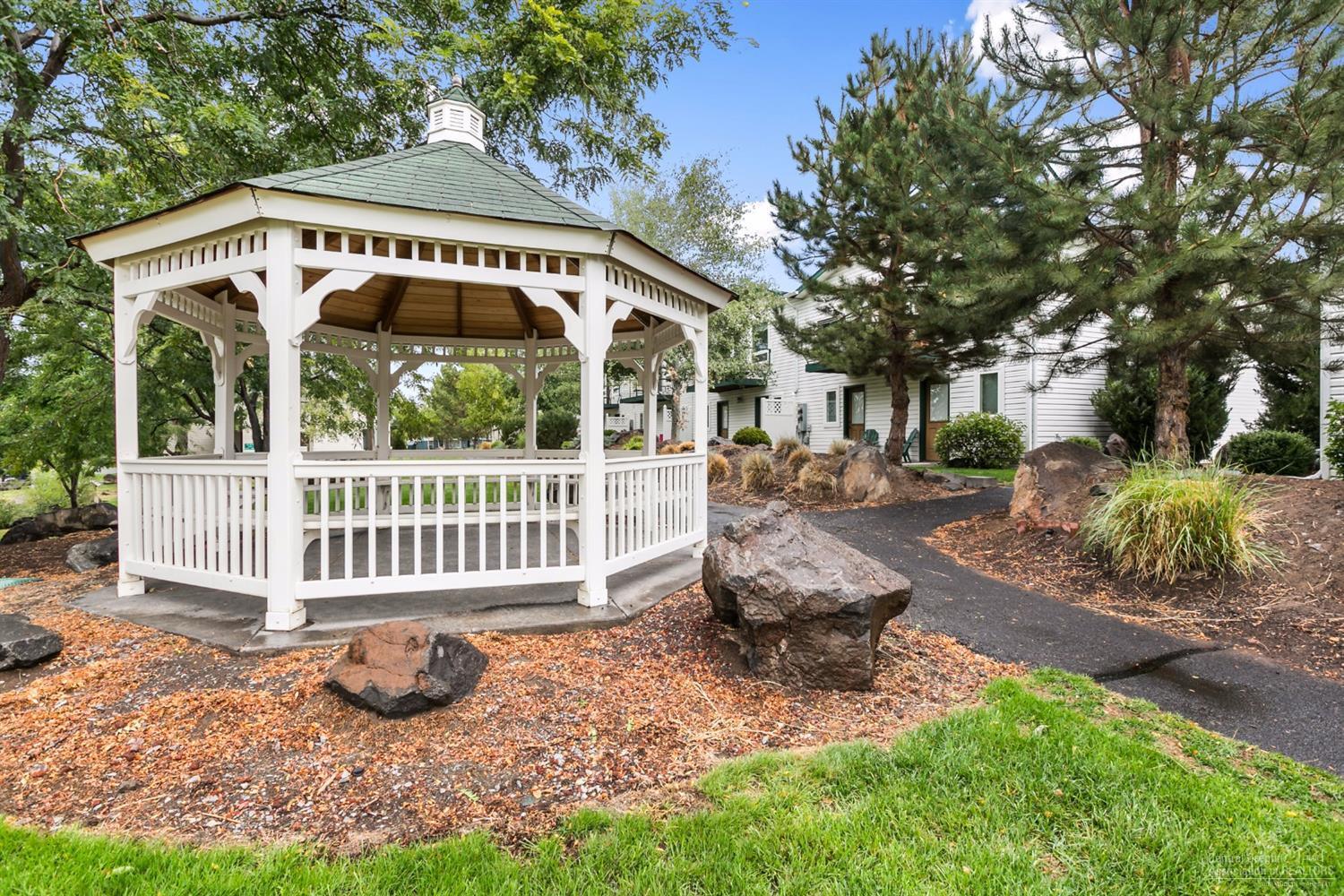 Boulder Brook - Residential
