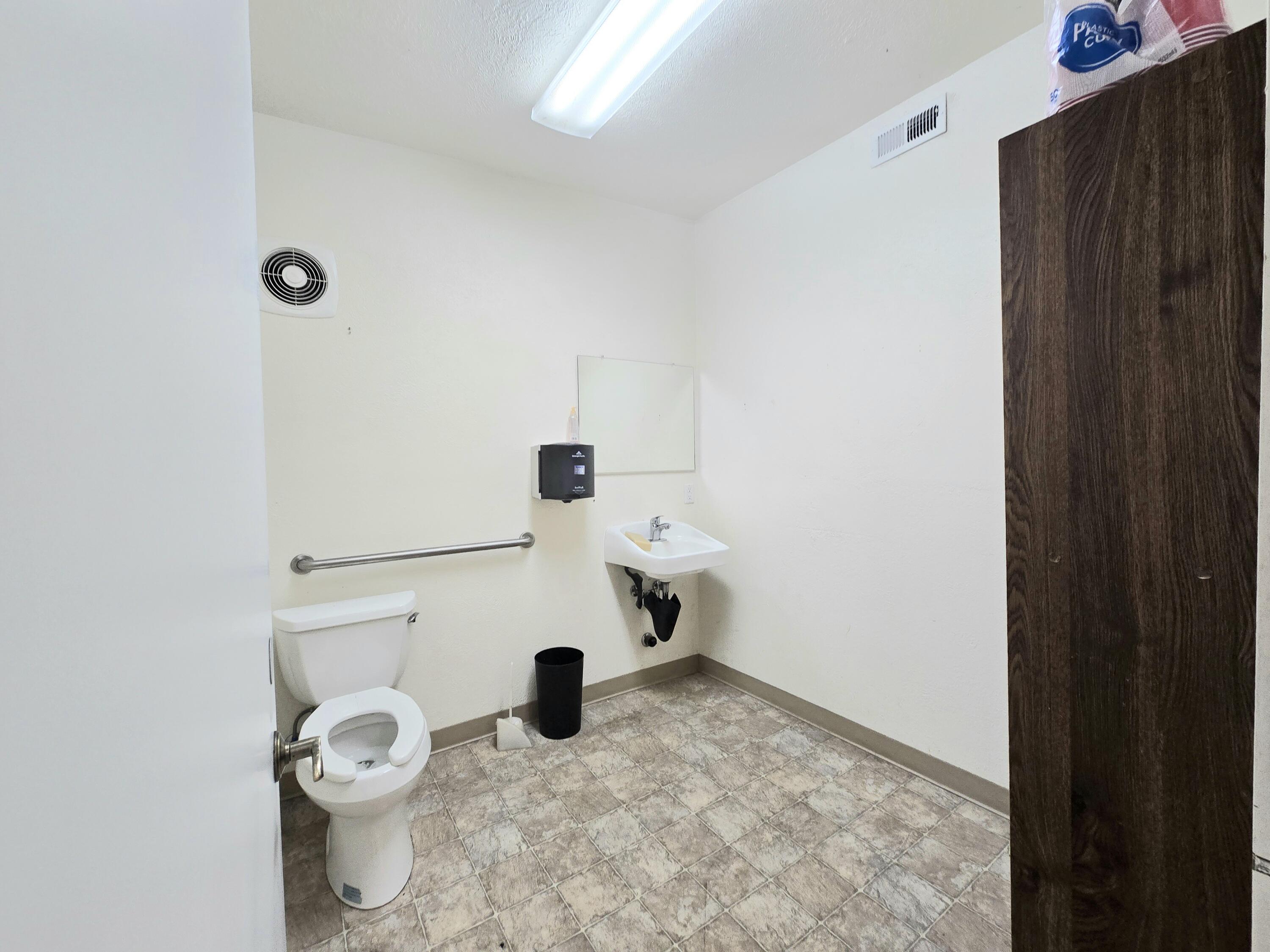 Klamath Falls -Industrial Addition - Commercial Sale