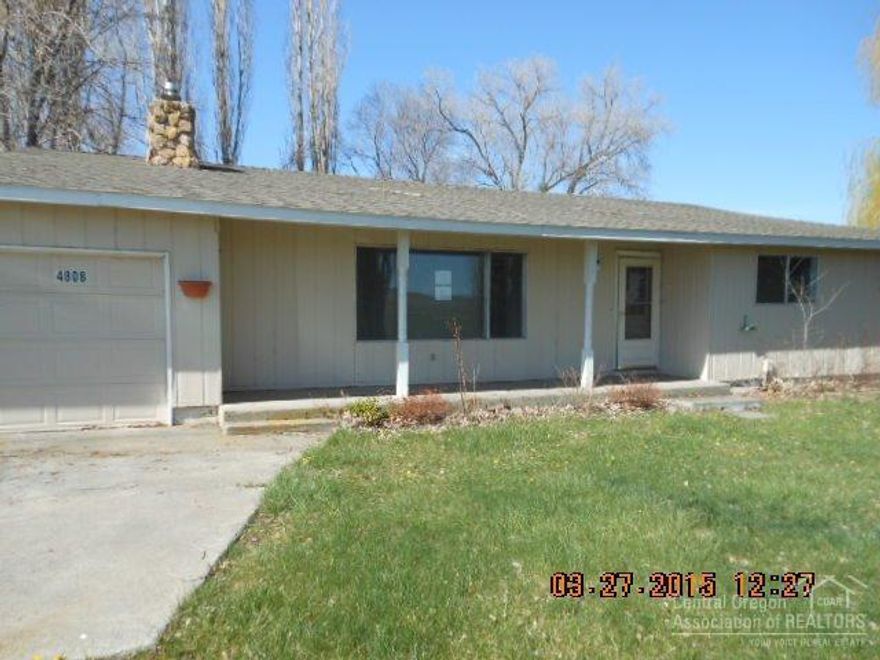 SOLD AS IS-Cash sale as property possibly will not conventionally finance. See attached docs for more information on $500 credit toward Home Warranty of buyers choice. Buyer must request home warranty credit on the offer, it is not automatically given. .80 irrigated acres,3 bedroom, 2 bath, attached garage.Buyer to verify if any and all permits and irrigations rights. If any transfer fees paid by buyer.