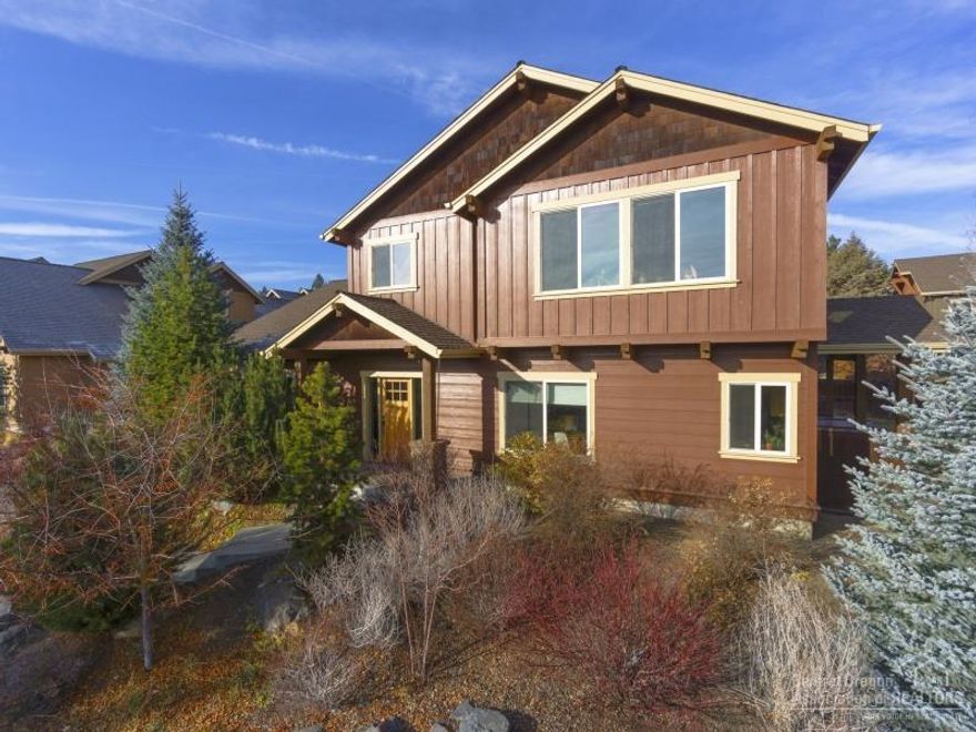 Fabulous westisde home with lots of fresh updates including paint, flooring, fixtures & more. Could be 4 BR. Big office & large bonus room. Master on main level. Great room w/fireplace. Stunning wood floors, wonderful kitchen w/stone counters & wine fridge. Modern & beautiful!